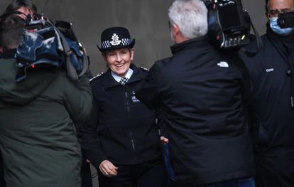 La jefa de Scotland Yard dimite por su enfrentamiento con el alcalde de Londres