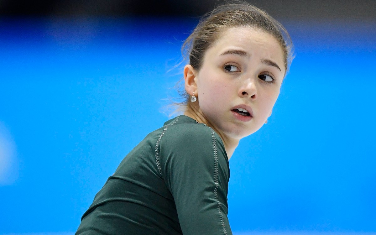 Oficial: Kamila Valieva reprobó antidoping navideño, peligra su papel en Beijing 2022