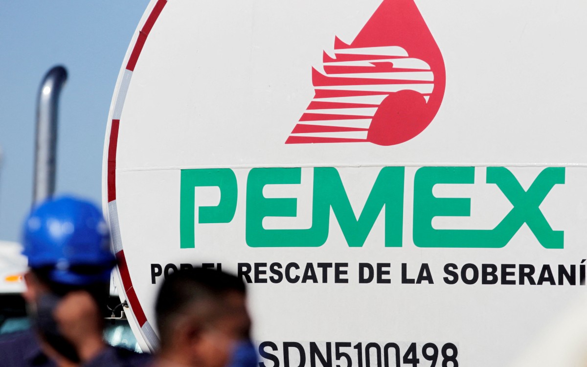 Pemex reduce drásticamente suministro de crudo a India mientras alista nueva refinería: Reuters