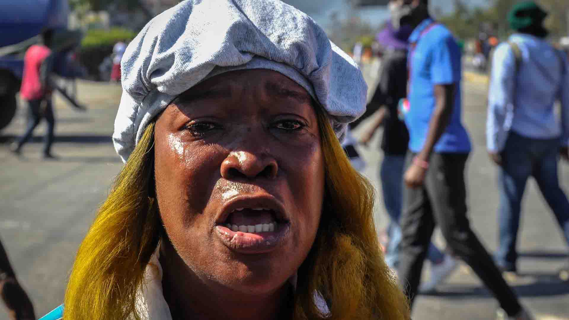 Piden se triplique el salario de “5 a 15 dólares”: haitianos protestan por segundo día consecutivo