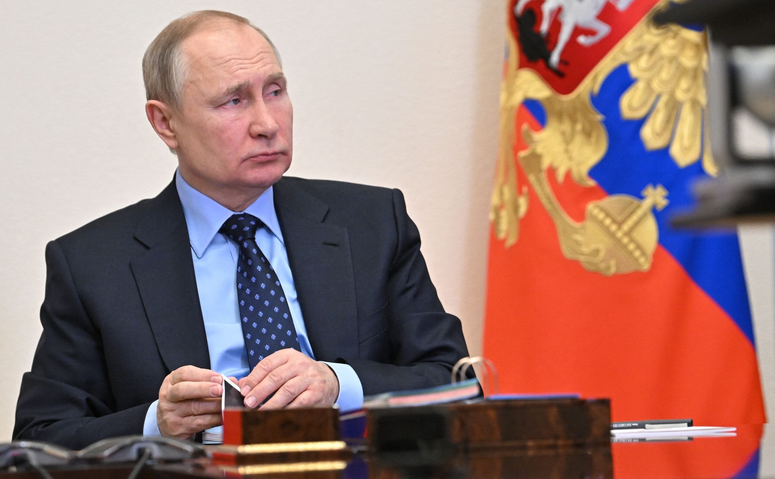 Putin ordena a sus fuerzas de disuasión nuclear a estar en “alerta máxima”