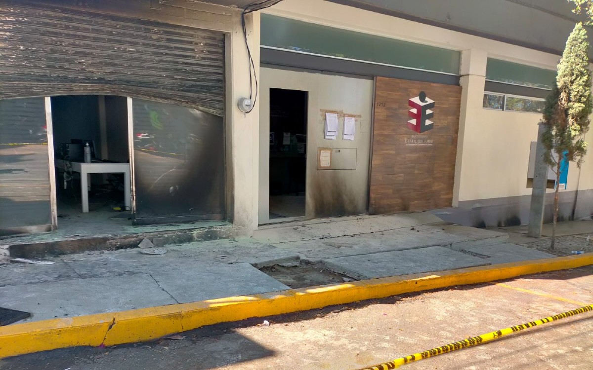 Vandalizan instalaciones del Instituto Estatal Electoral en Oaxaca