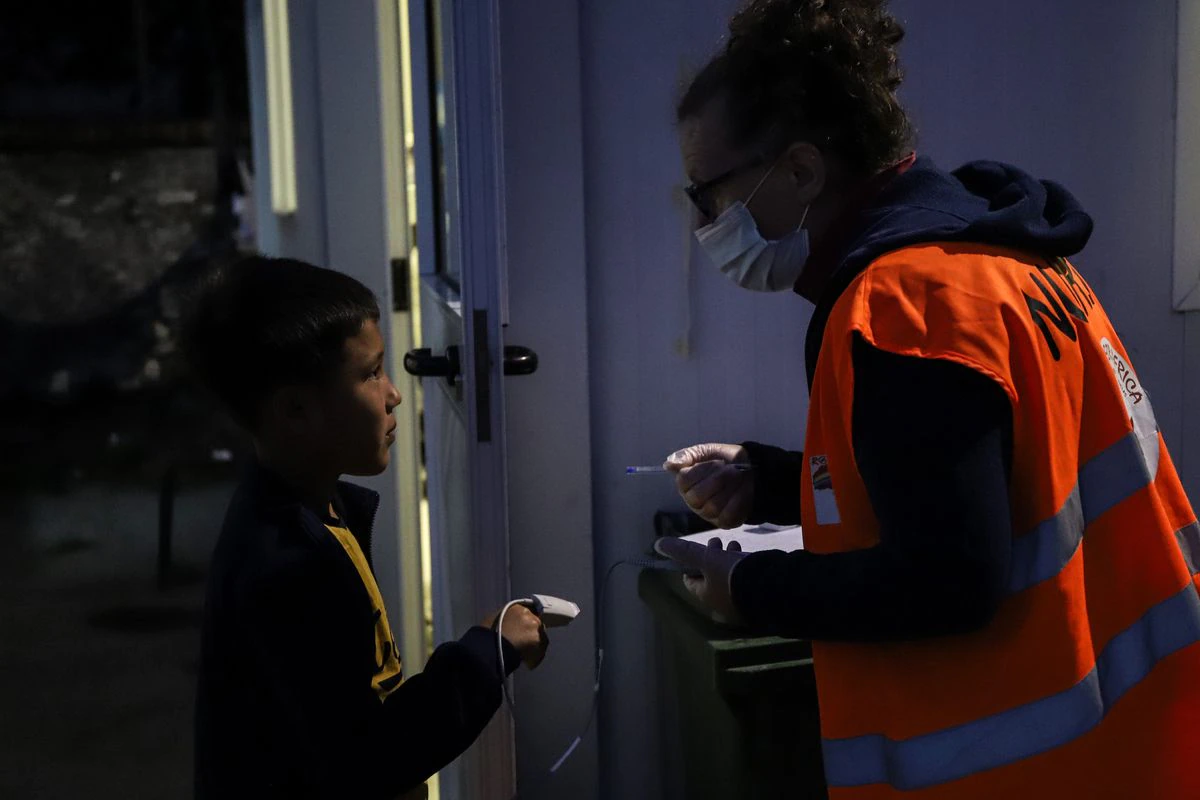 Voluntarios en Italia, los guardianes de la salud migrante