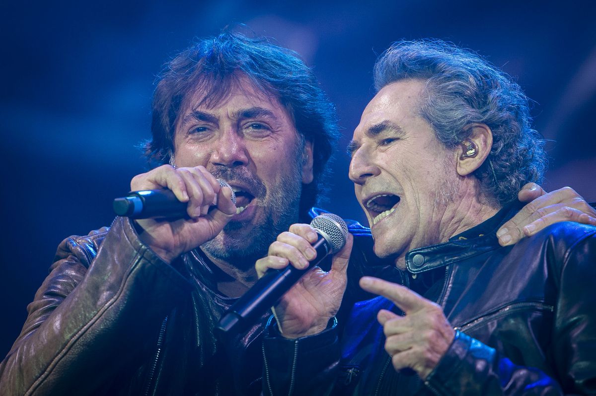 Javier Bardem irrumpe por sorpresa en ‘Rock & Ríos’ para cantar ‘Bienvenidos’: historia de una pasión