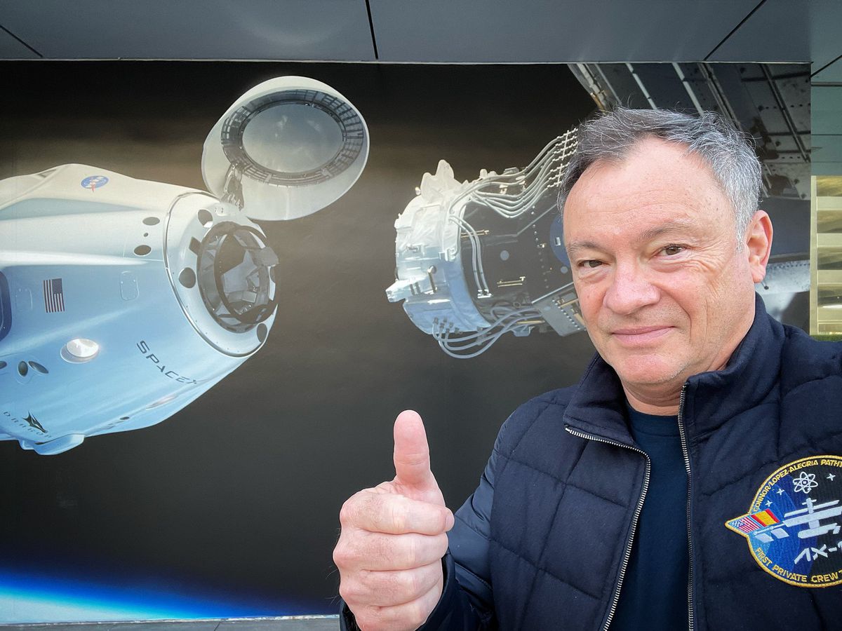 El astronauta Michael López-Alegría: “Será muy incómodo ver el humo en Ucrania desde el espacio”
