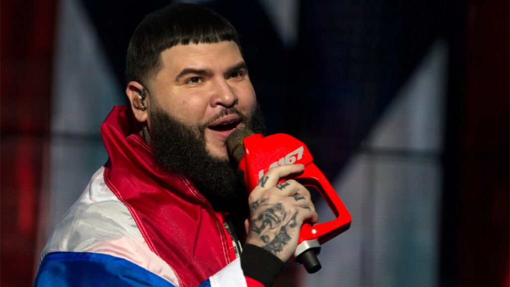 Farruko llama “valientes” a quienes fueron a su primer concierto en Puerto Rico tras su conversión religiosa