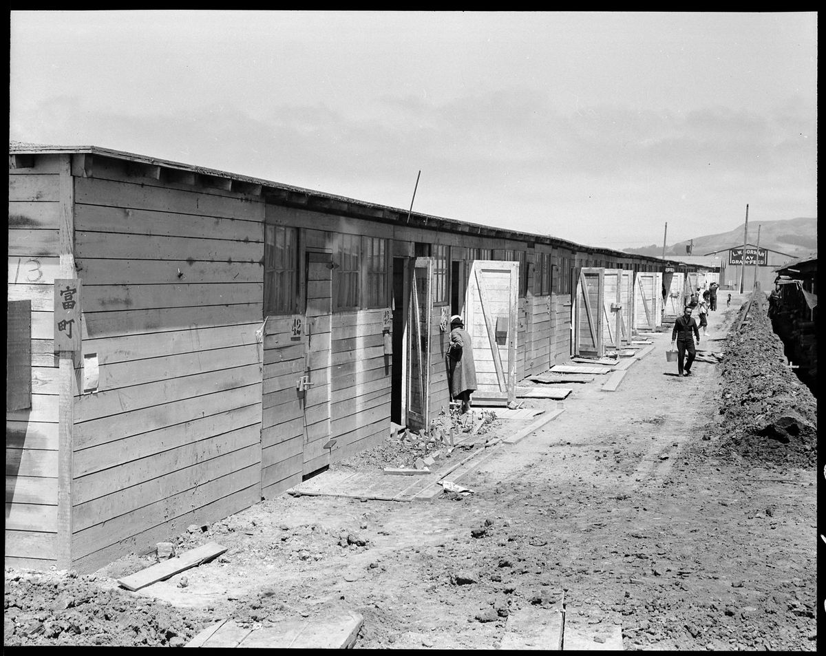 Las fotografías olvidadas de Dorothea Lange de los campos de concentración de japoneses en EE UU