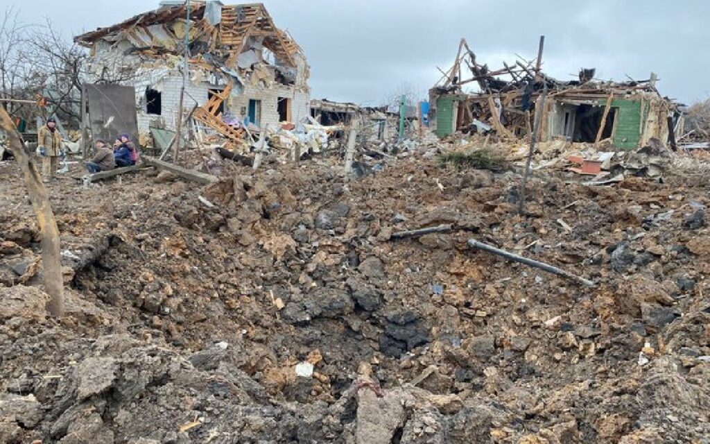 Bombardeos rusos destruyen Yakovlivka, un pueblo de 600 habitantes en Ucrania | Video