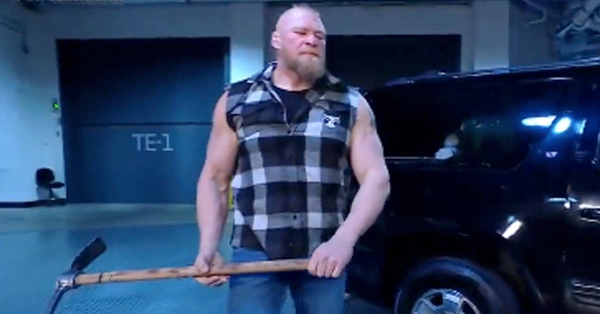 Brock Lesnar de WWE destruye el SUV de Roman Reigns con un pico para cerrar SmackDown