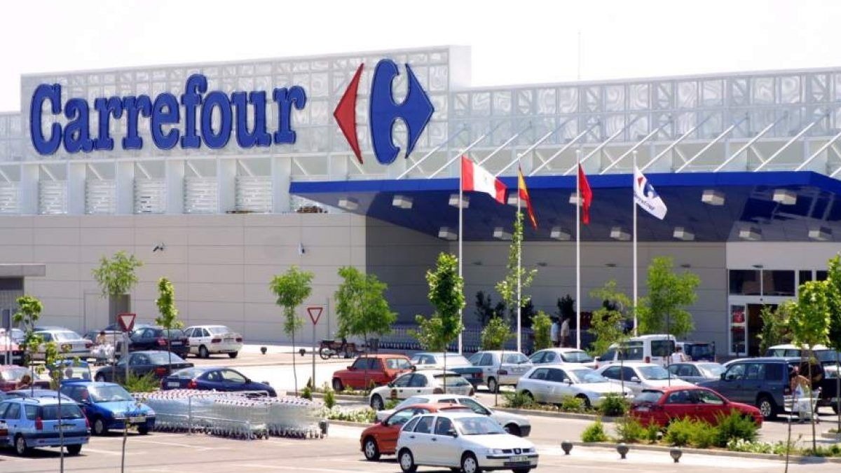 Carrefour también venderá mascarillas FFP2 y cubremascarillas