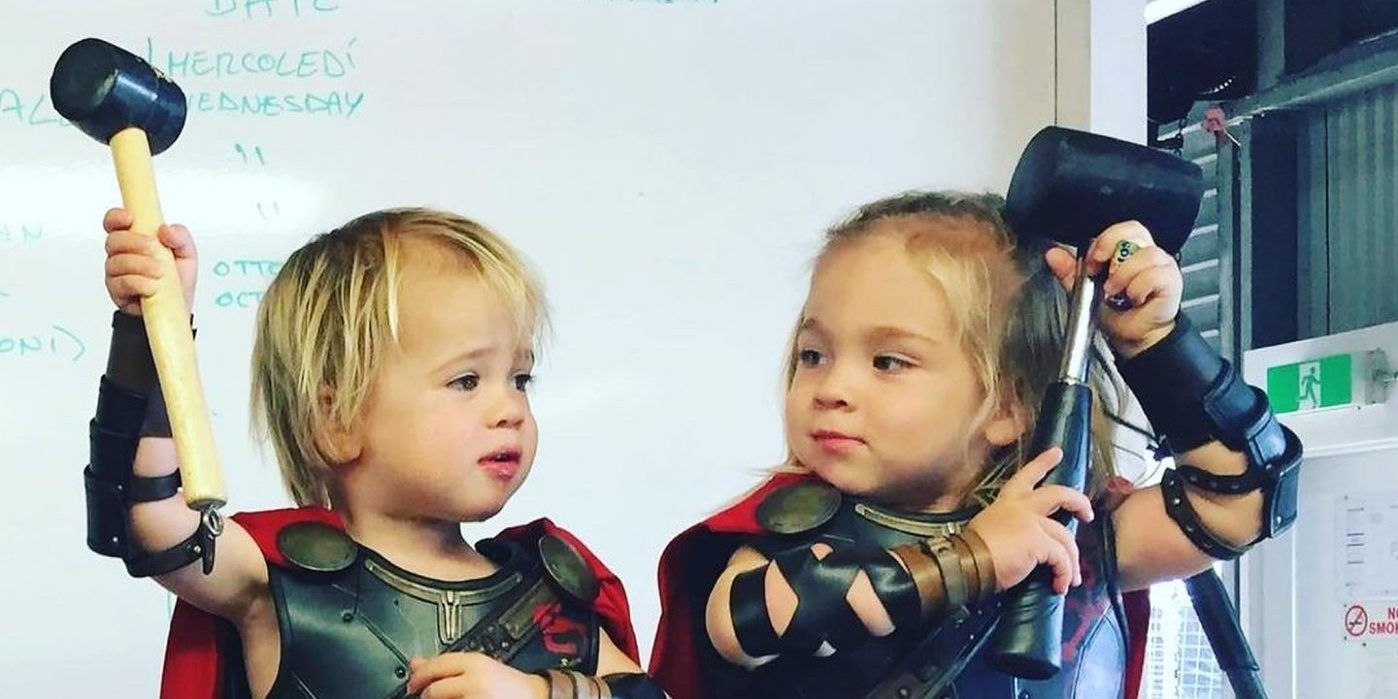 Chris Hemsworth comparte linda foto de sus hijos disfrazados de Thor