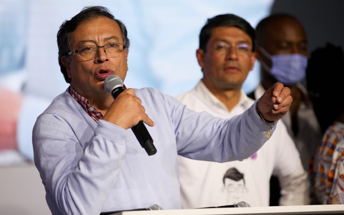 Colombia: Petro denuncia un “golpe de Estado” electoral, impulsado por Uribe
