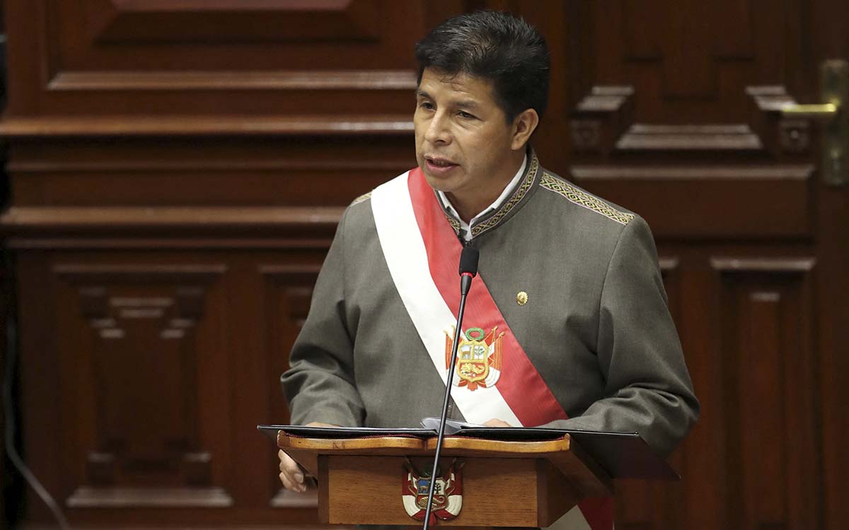 Congreso de Perú rechaza destituir a Pedro Castillo; presidente saluda la decisión