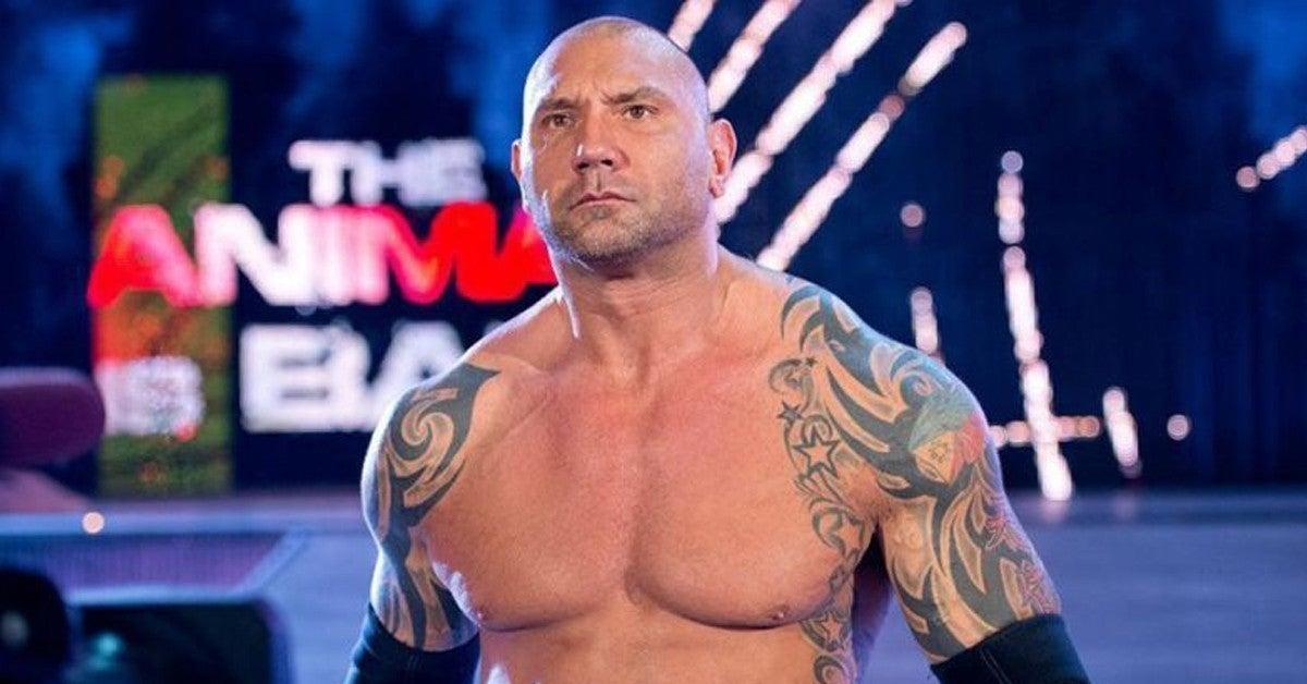 Batista celebra 20 años de su debut en WWE, John Cena y Triple H lo felicitan