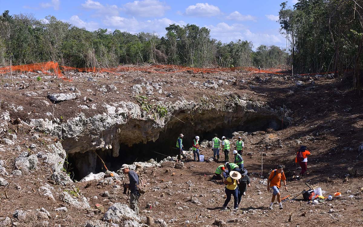 Denuncian posibles socavones en Tren Maya, tras descubrimiento de cuevas