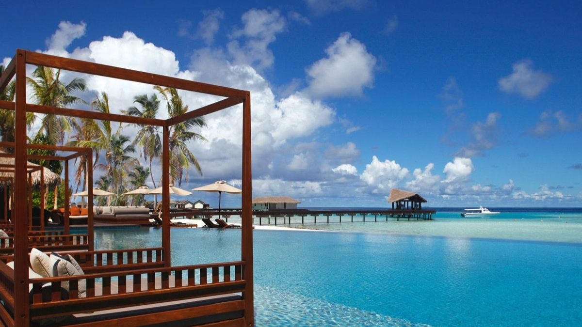 El confinamiento de una pareja en un hotel de lujo de las Maldivas