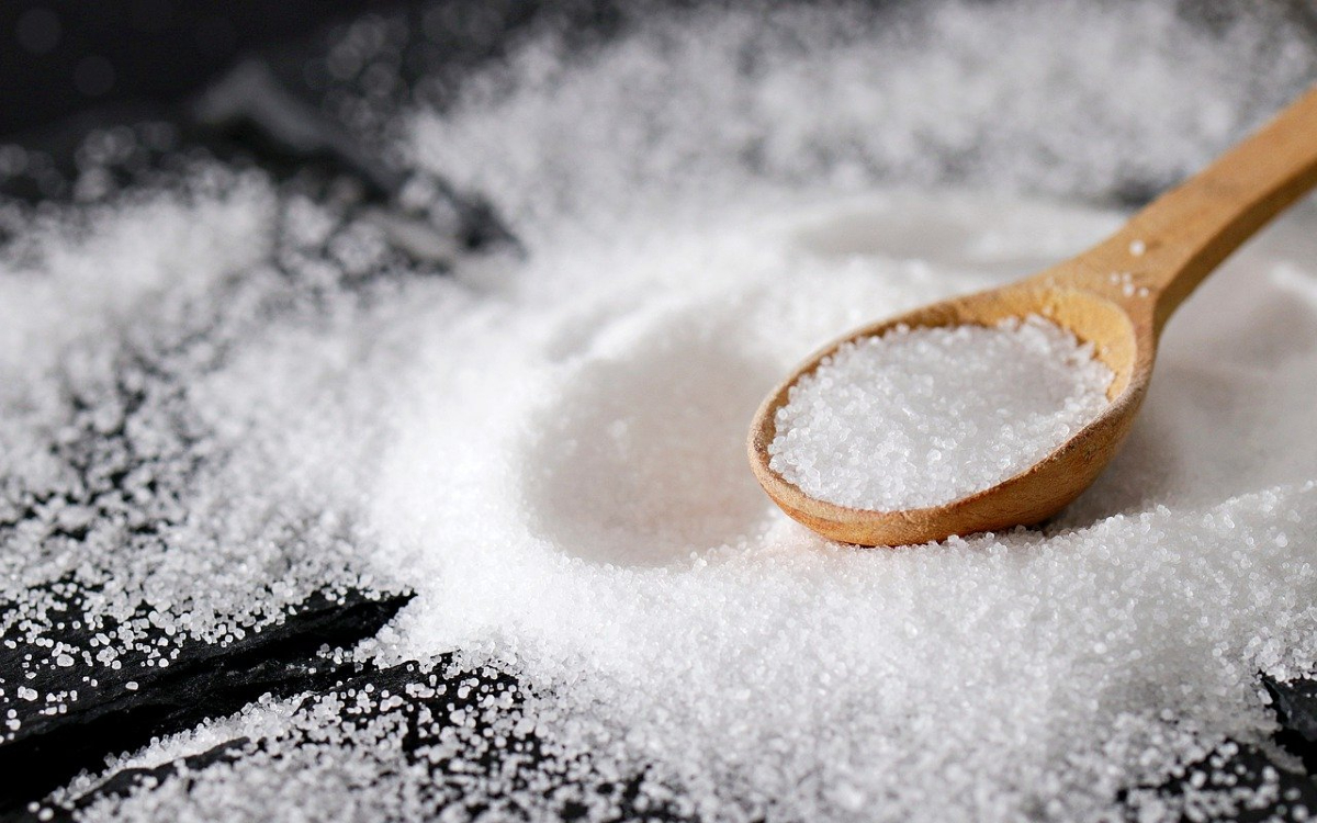 El consumo excesivo de sal puede provocar daño cardiovascular: ISSSTE