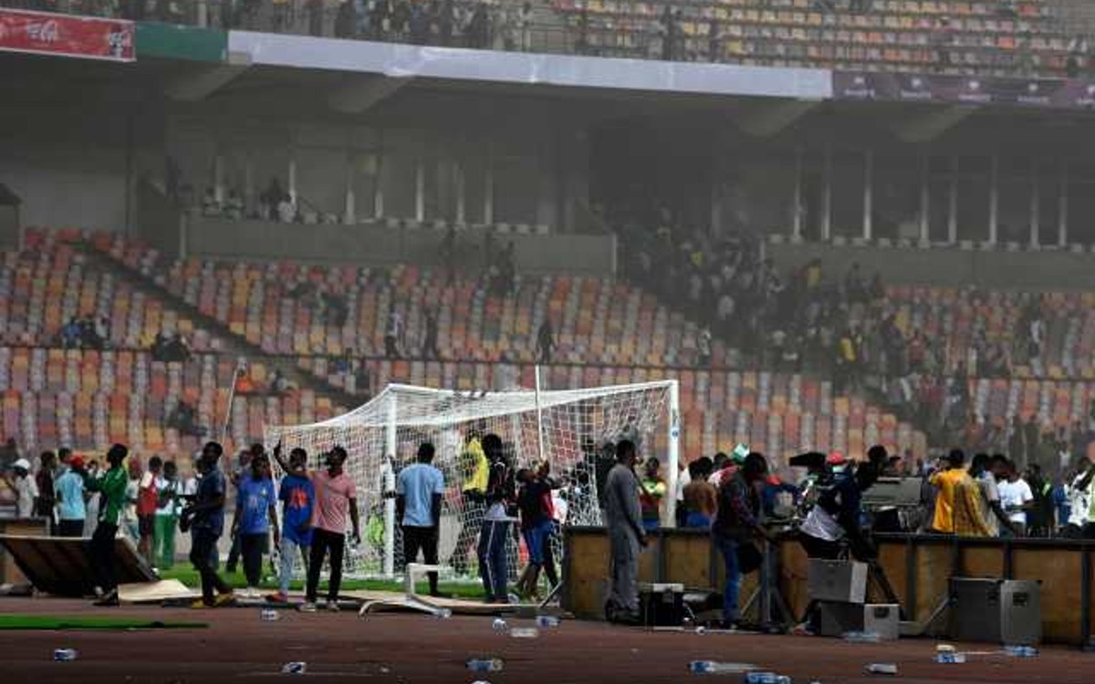 Eliminación de Nigeria provoca disturbios en el Estadio Nacional de Abuya | Video