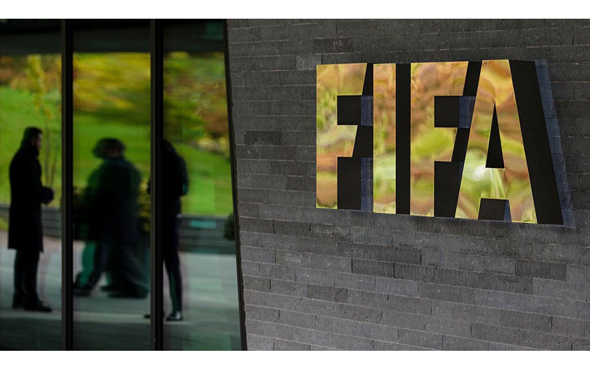 Está FIFA “consternada” por la violencia en el Estadio Corregidora | Video