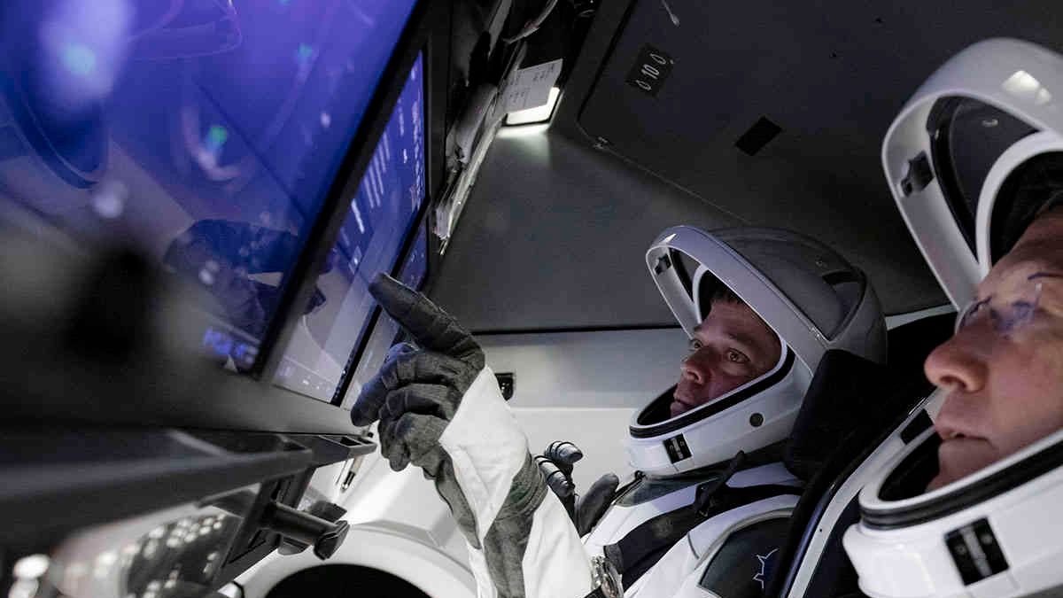 Horario y dónde ver en directo el lanzamiento del cohete con dos astronautas al espacio a través de la NASA