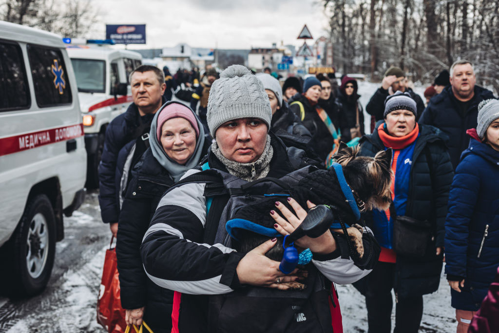 Invasión a Ucrania: siguen los ataques rusos en medio de masivas evacuaciones