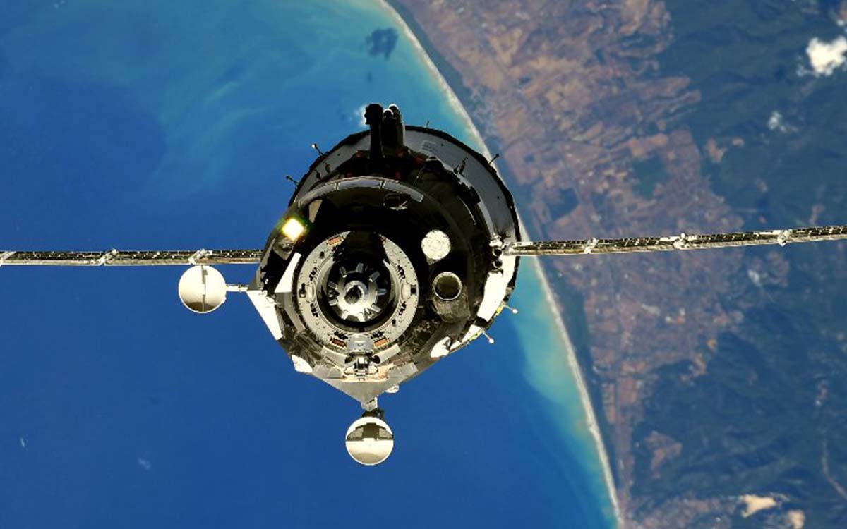 Jefe de agencia espacial rusa dice que ataques informáticos a satélites justificarían la guerra: informe