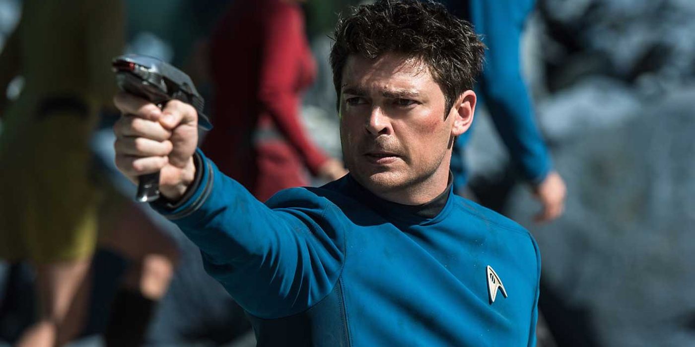 Karl Urban da una actualización prometedora sobre el posible regreso de Star Trek 4