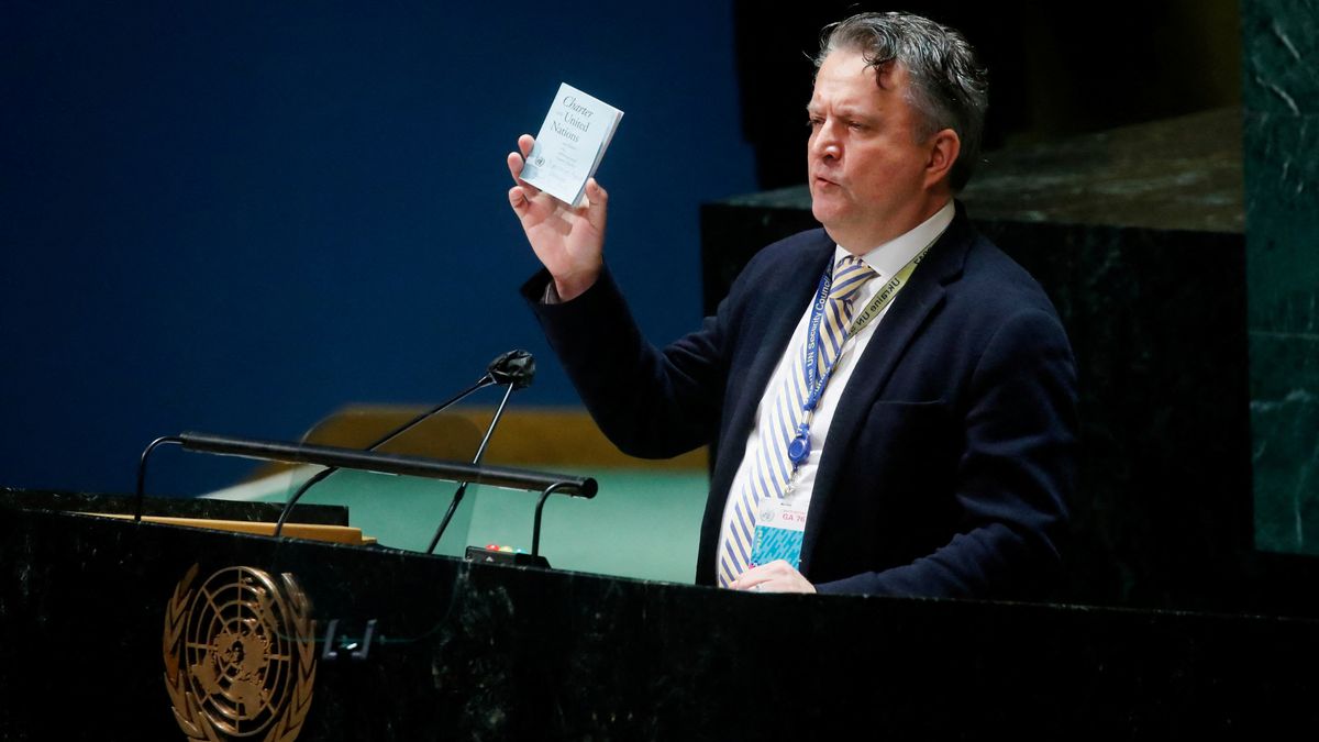 La Asamblea General de la ONU condena por mayoría aplastante la invasión rusa de Ucrania