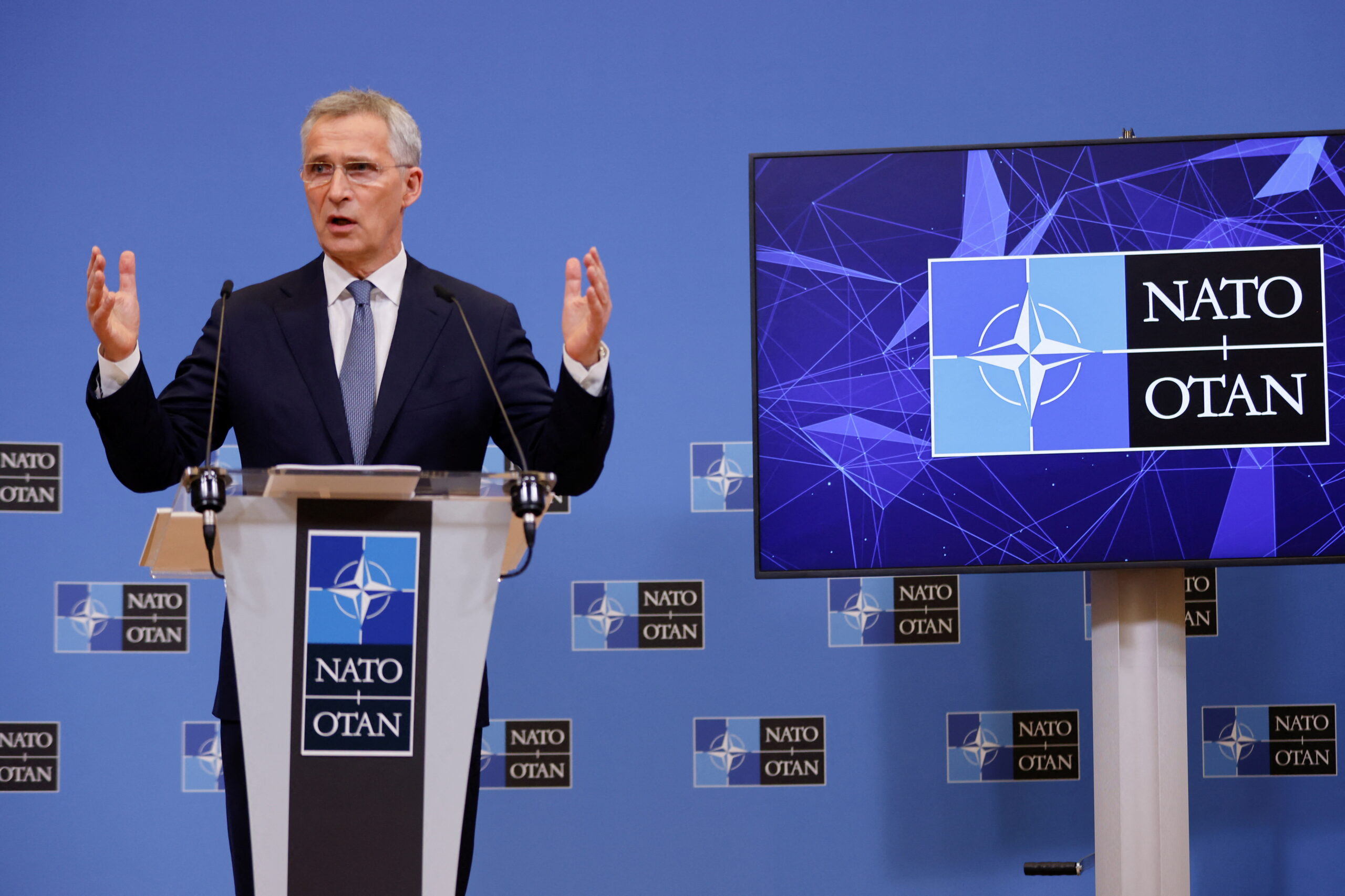 La OTAN alerta del riesgo de un ataque químico ruso contra Ucrania