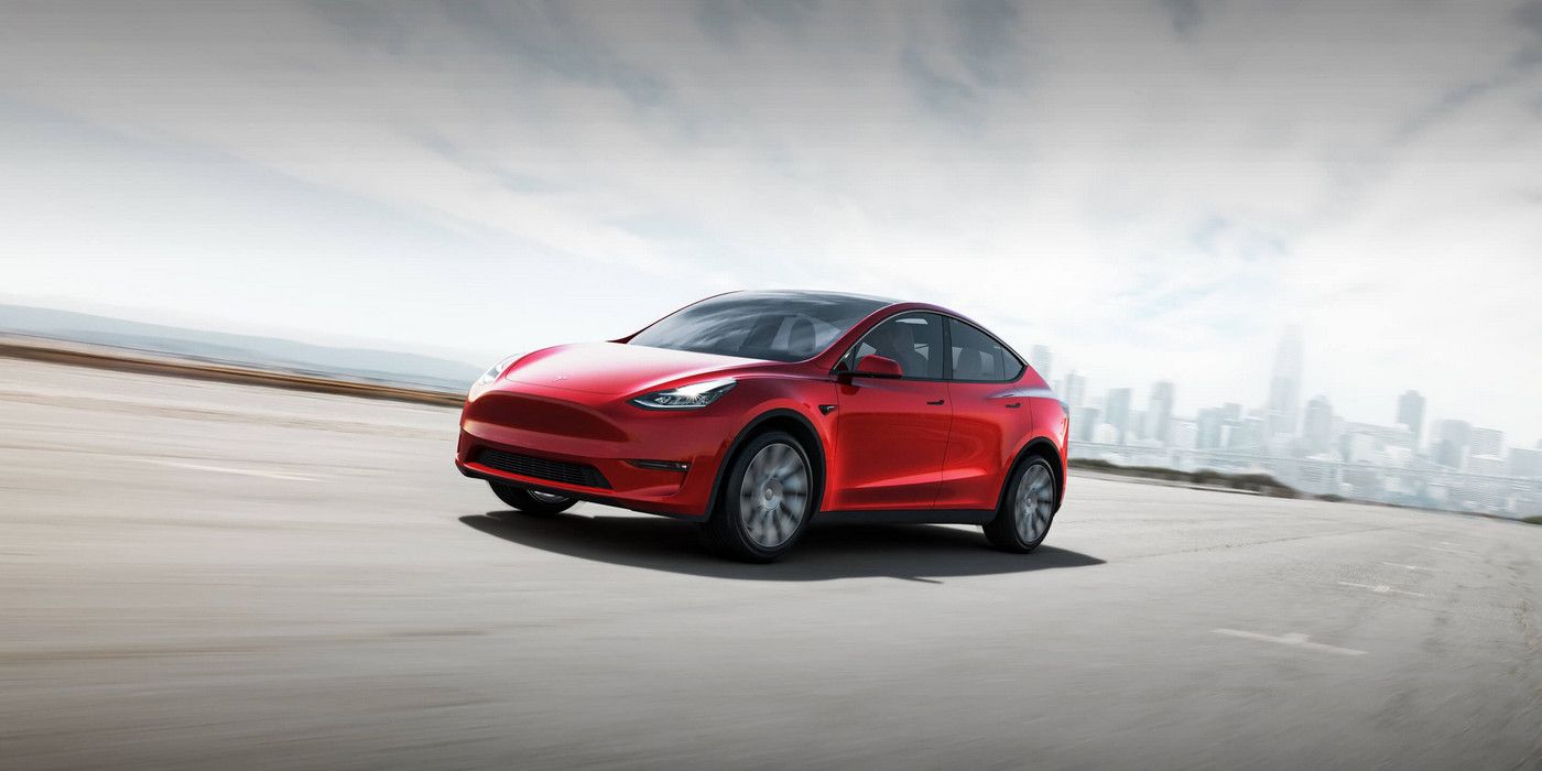 La fábrica alemana de Tesla finalmente abre y Elon Musk entrega los primeros autos