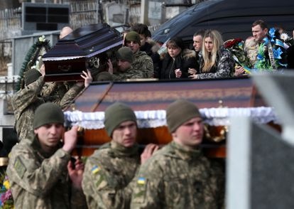 Funeral y entierro de cuatro de los militares muertos en el ataque a la base de Yavoriv en Lviv, Ucrania. Jaime Villanueva.