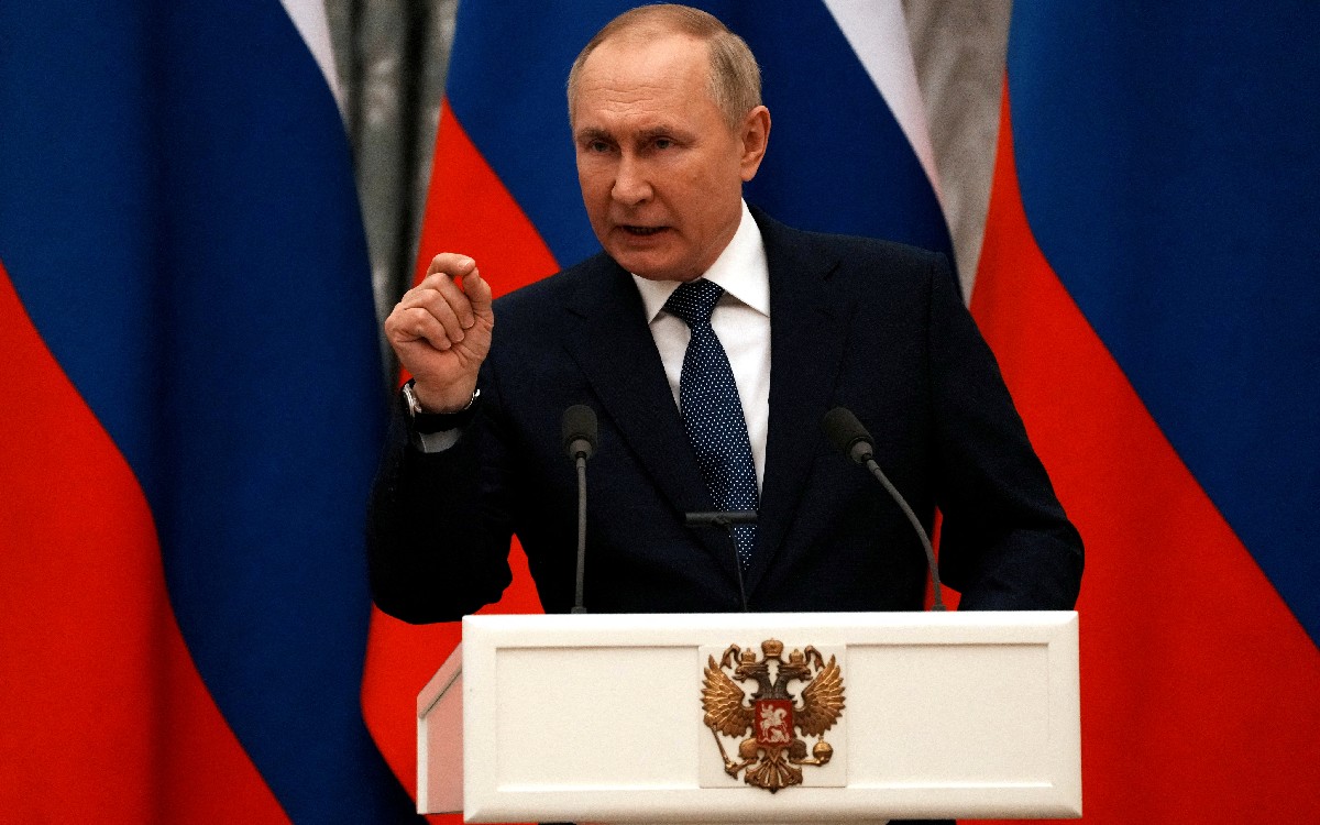 La ofensiva sobre Ucrania va ‘según lo previsto’ y se recrudecerá, asegura Putin a Macron