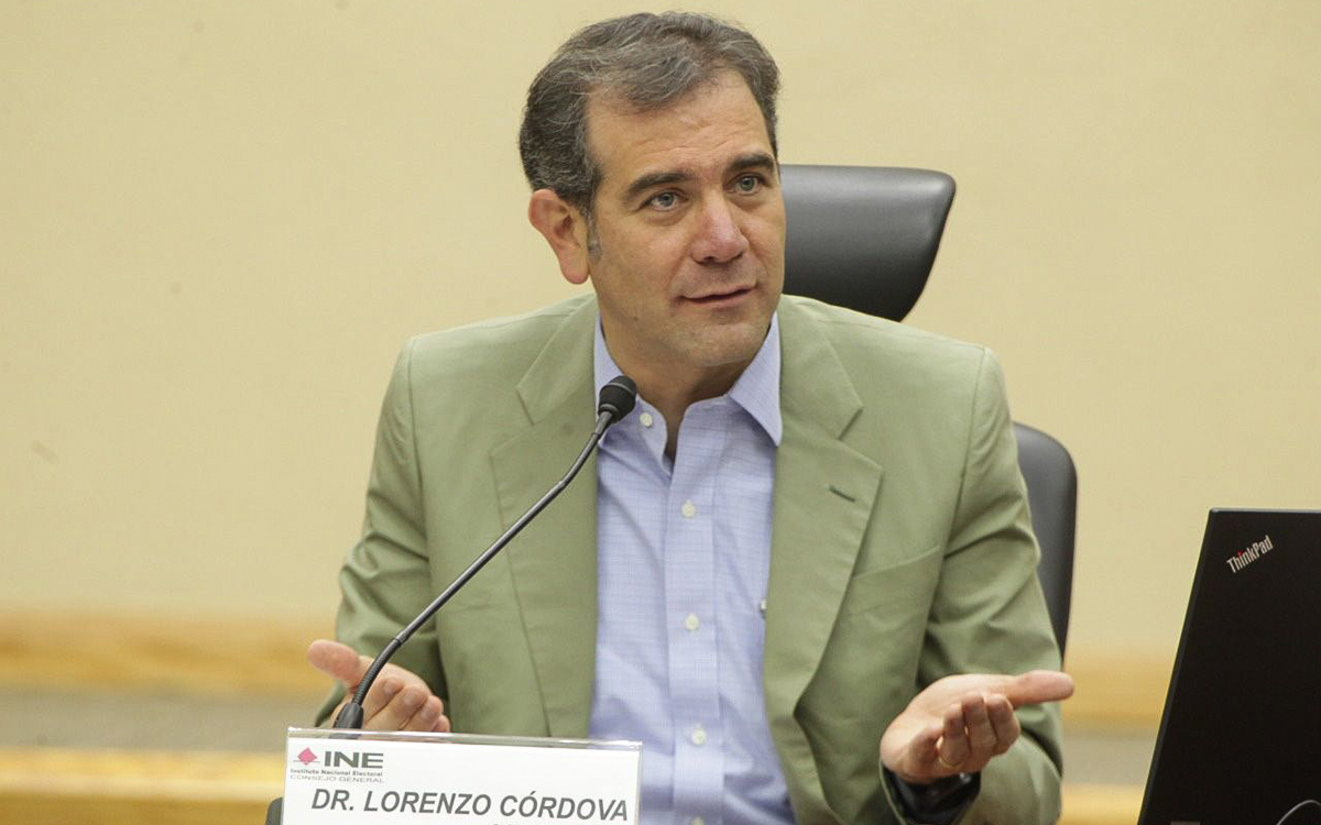Lorenzo Córdova ve una ‘clara y abierta ofensiva’ en contra del Instituto Nacional Electoral