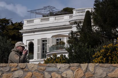 La mansión del oligarca Roman Abramóvich en Antibes, en la Costa Azul francesa.