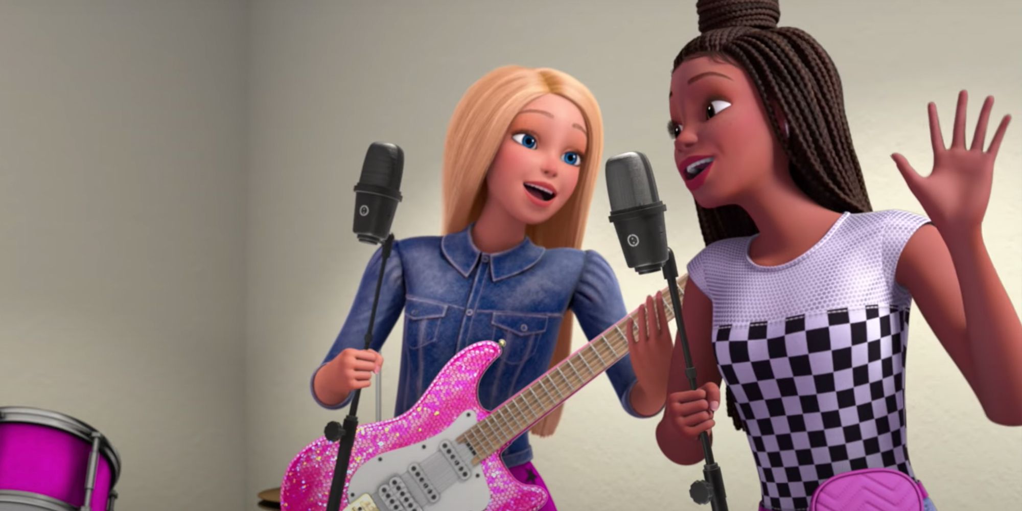 Mira el nuevo video musical de Barbie: Se necesitan dos [EXCLUSIVE]