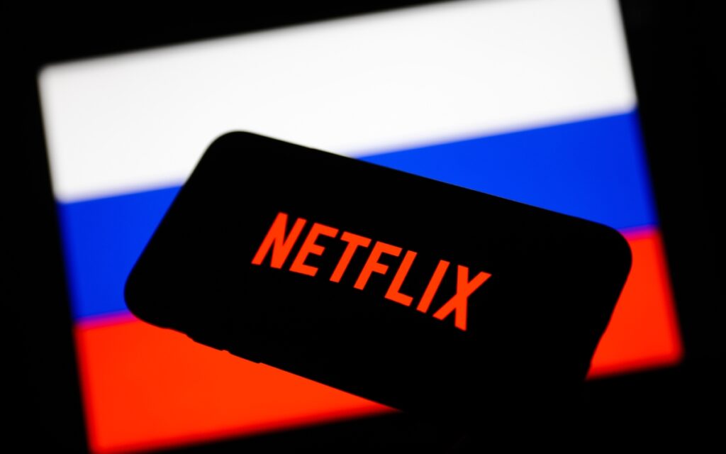 Netflix suspende operaciones en Rusia por guerra en Ucrania