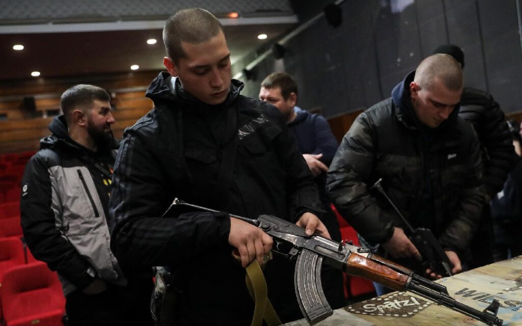 Países que envíen armas o mercenarios a Ucrania 'asumirán las consecuencias', advierte Moscú