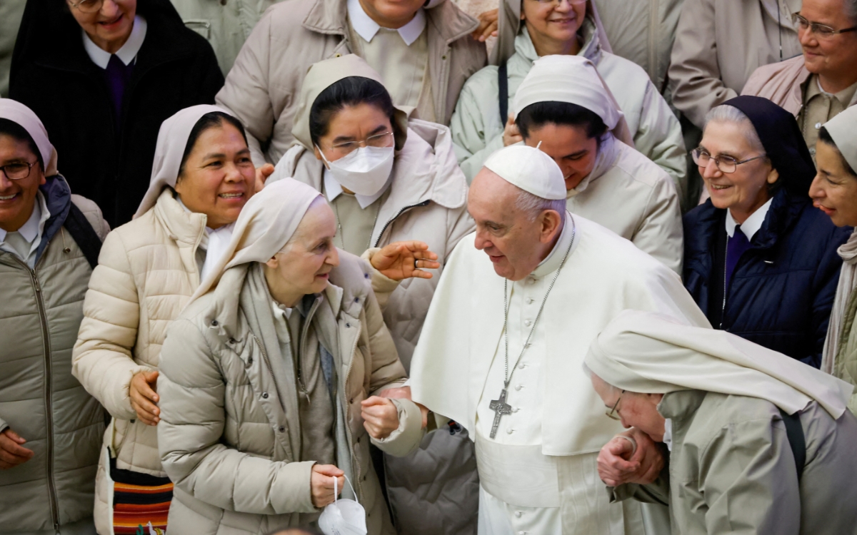 Papa Francisco promulga nueva constitución del Vaticano