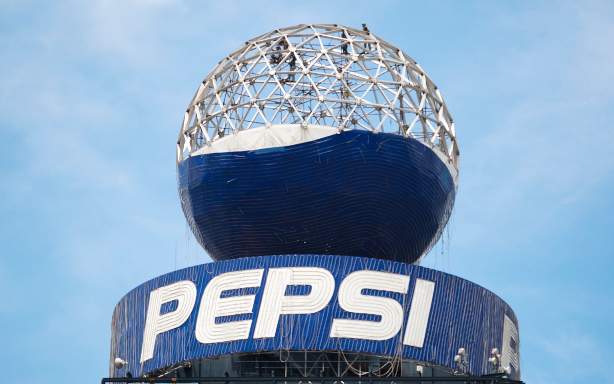 Pepsi suspende venta de refrescos en Rusia… mantiene lácteos y otros alimentos