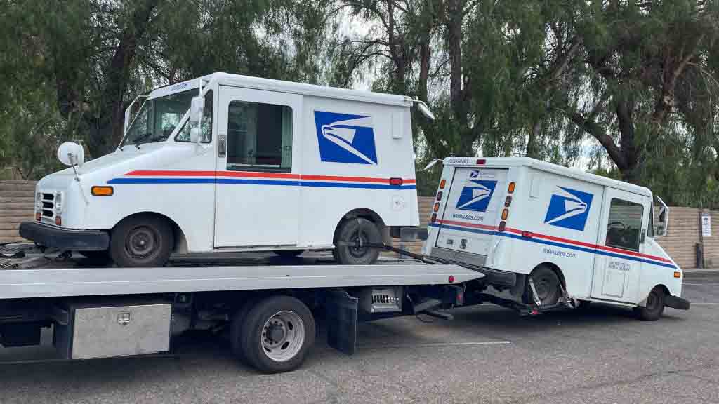 Plan del Servicio Postal de EEUU para nueva flota de camiones de correo