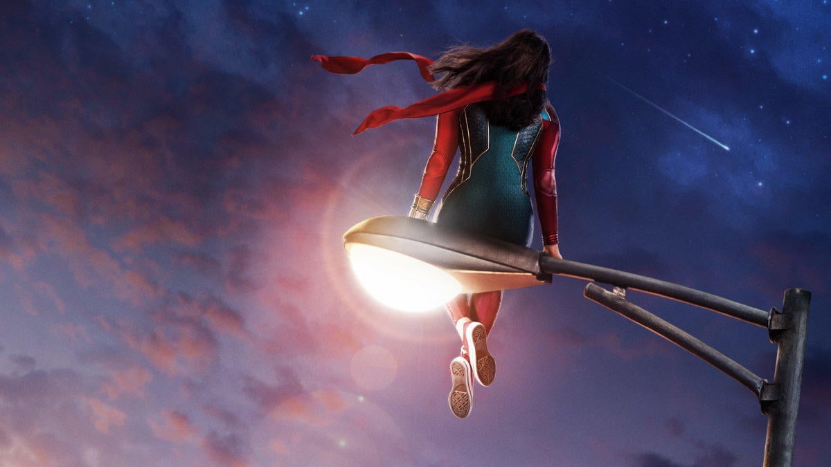 La escritora principal de Ms. Marvel, Bisha K. Ali, rinde homenaje a su equipo antes del estreno de Disney+
