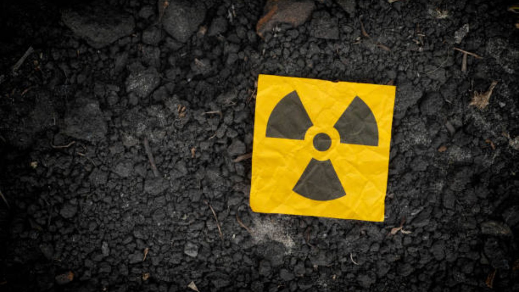 Qué es la radiactividad y cuál es el elemento más radiactivo