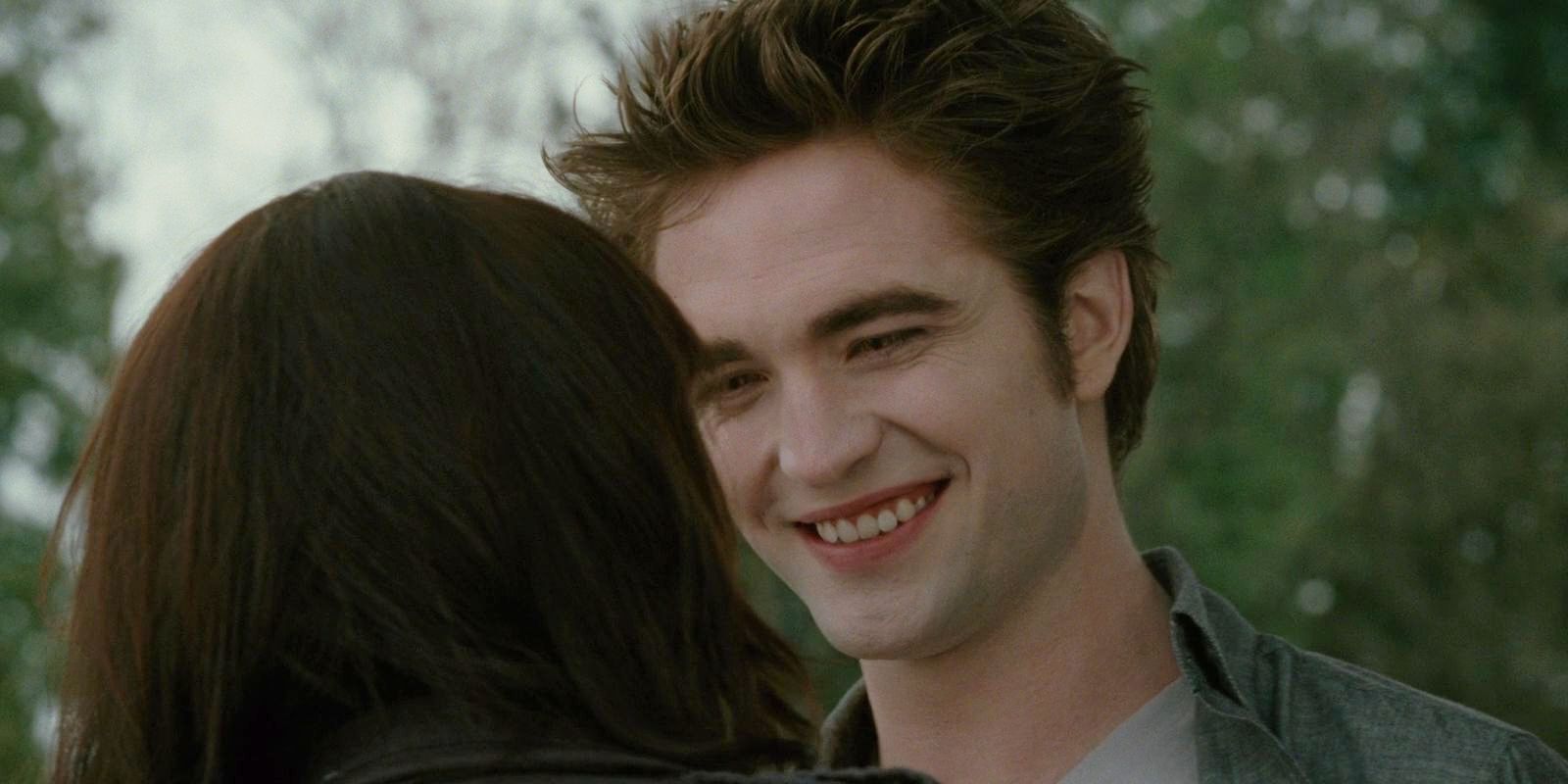 Robert Pattinson reacciona a fan diciendo que ella es el equipo de Edward en video viral