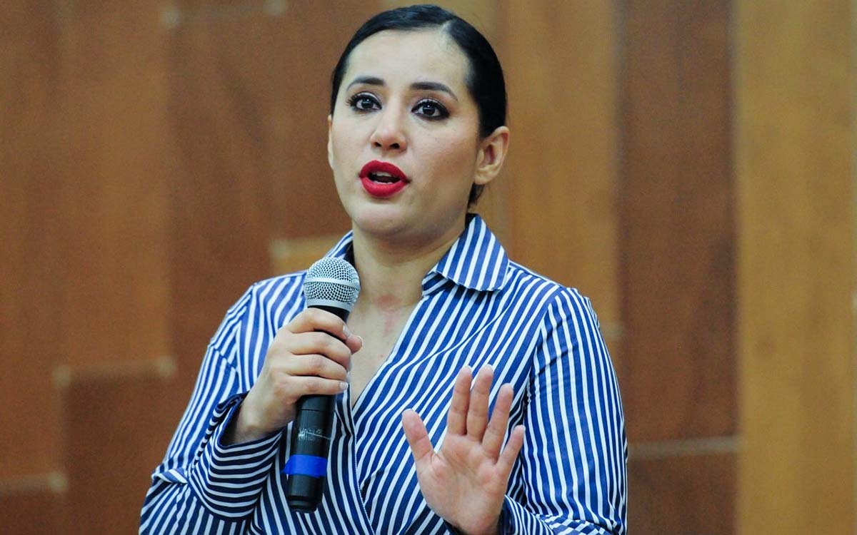 Sandra Cuevas acude a audiencia en Reclusorio Norte