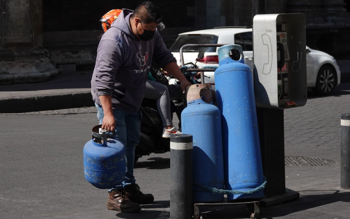 Suman tres semanas de alza en precios del gas LP en México | Lista completa