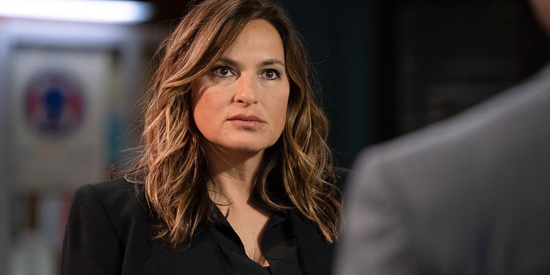 Tráiler de la temporada 23 de Law & Order SVU: Benson acusa a la violación de crimen de odio