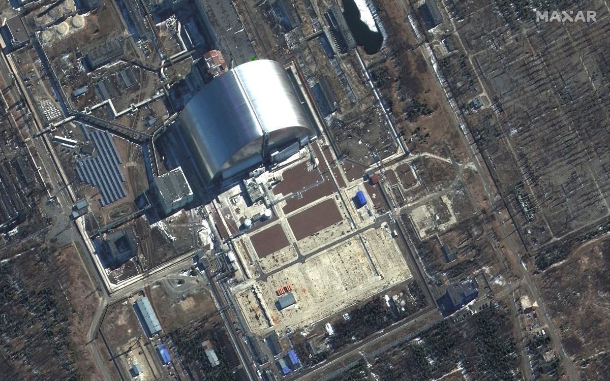 Tras dos días desconectada, Chernóbil restablece el suministro eléctrico