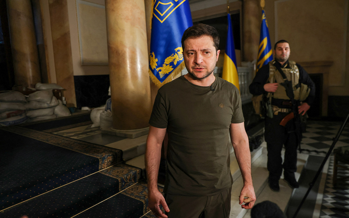 Ucrania libera a presos con experiencia militar para combatir a los rusos