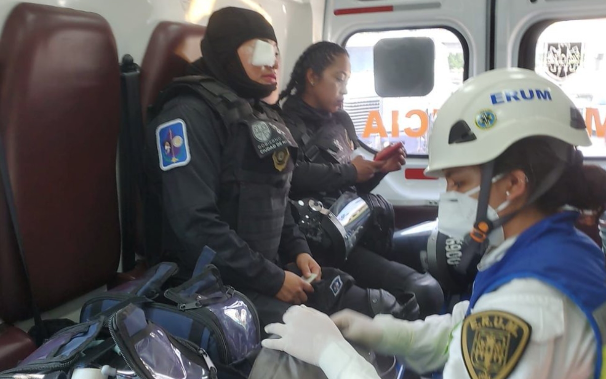 Van 12 lesionadas en marcha del 8M en CDMX; una policía fue herida con picahielo en la cara