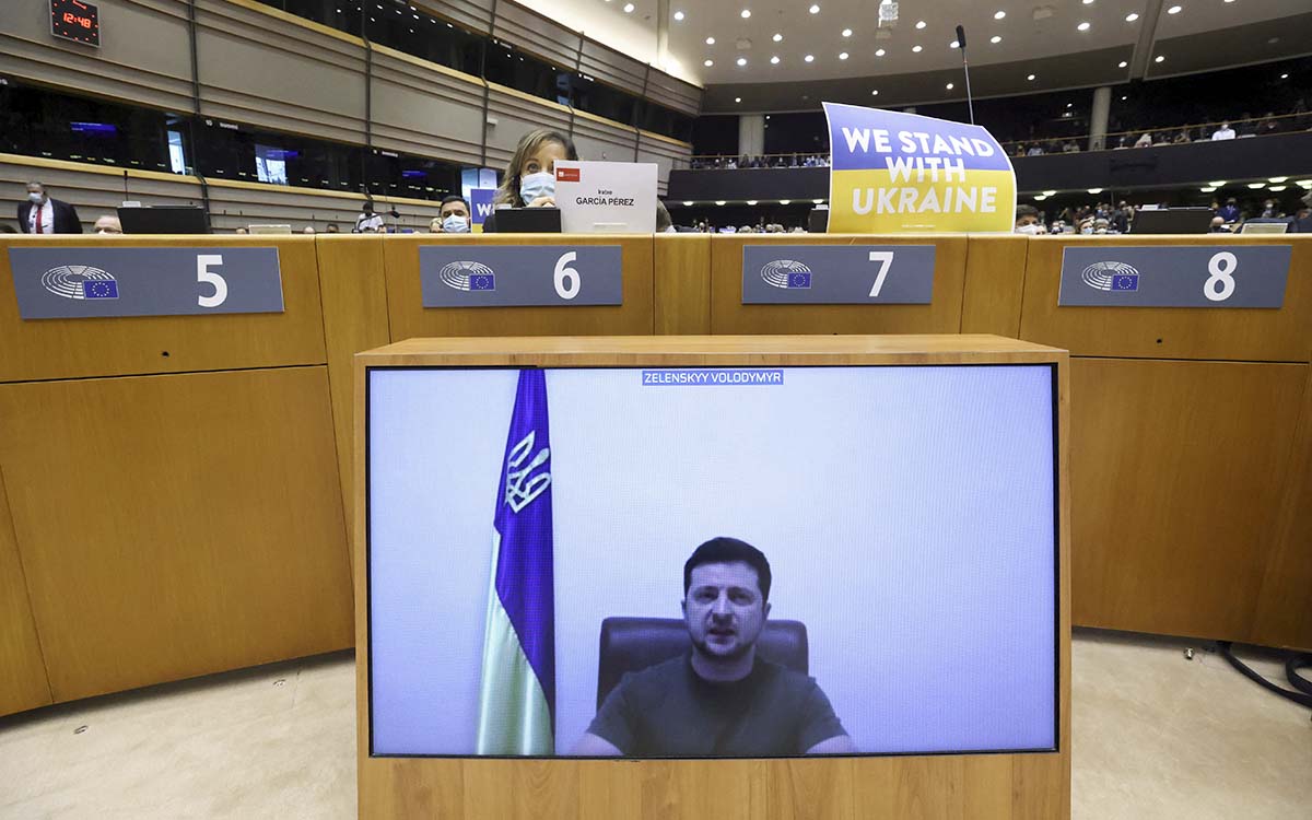 Zelenski demanda en el Parlamento Europeo que Ucrania sea 'miembro de pleno derecho' de la Unión Europea